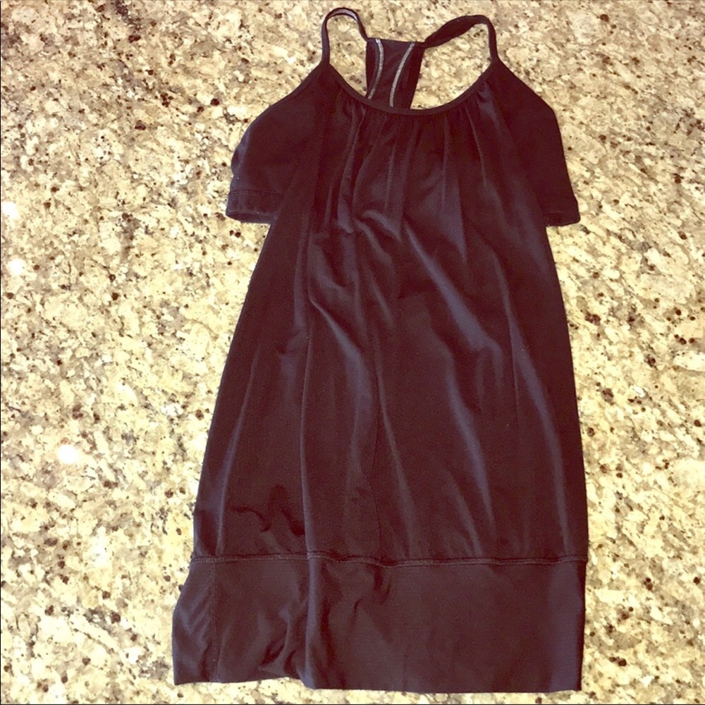 Lululemon tank with built in bra sz10